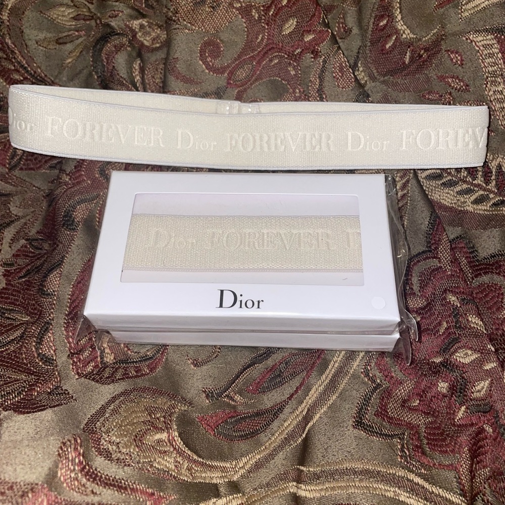 Dior headband